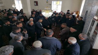 Hınısta husumetli aileler ilçe protokolü ve kanaat önderlerinin araya girmesiyle barıştırıldı
