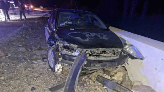 Hisarcıkta otomobil ile motosiklete çarpıştı: 2 yaralı