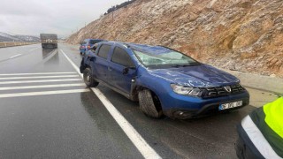 Hurdaya dönen araçta şans eseri kazayı yaralı atlattı