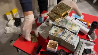 Iğdırda altın satma vaadiyle vatandaşları dolandıran 4 kişi yakalandı