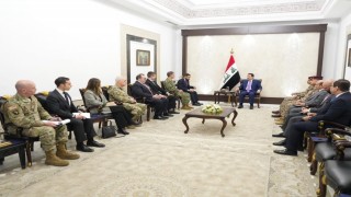 Irak Başbakanı Sudani, CENTCOM heyetiyle Suriyedeki terör örgütü DEAŞ unsurlarının naklini görüştü