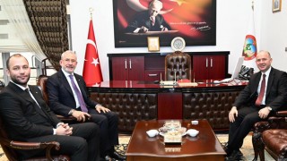 İş İnsanı Tosyalı’dan Vali Serdengeçti’ye Ziyaret