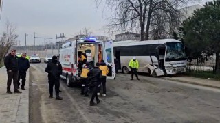 İşçi servisleri çarpıştı: 19 yaralı