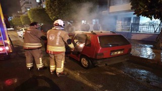 İskenderunda otomobil yangını