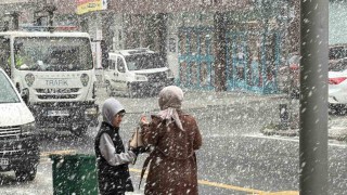 İstanbulda kar yağışı etkili oluyor