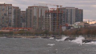 İstanbulda lodos etkili oluyor: Fatih ve Zeytinburnunda dev dalgalar
