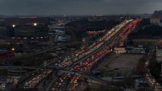 İstanbulda yüzde 90a varan trafik havadan görüntülendi