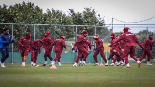 İstanbulspor maçı hazırlıklarını tamamlayan Trabzonspor İstanbula gitti
