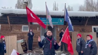 İzcilerden bayrak yürüyüşü