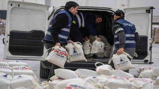 İzmirde 24 bin haneye kahvaltı paketi dağıtımı başladı