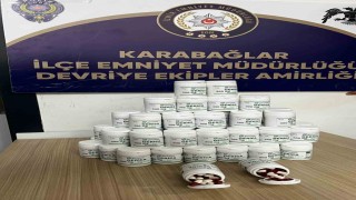 İzmirde 3 bin 685 adet sentetik uyuşturucu hap ele geçirildi