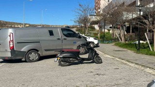 İzmirde güvenlikleri darp edip banka aracını soydular