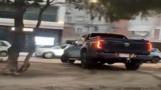 İzmirde orta refüjden karşı yöne geçen sürücüye ceza yağdı
