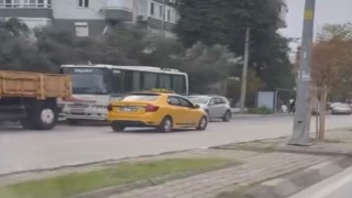İzmirde ters yönde giden taksi sürücüsüne ceza