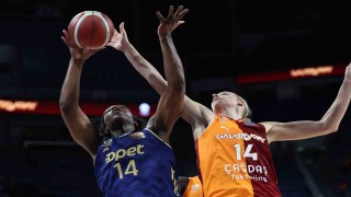 Kadınlar basketbolda derbi heyecanı