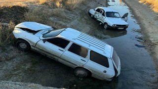 Kadirli’de İki Otomobil Sulama Kanalına Düştü