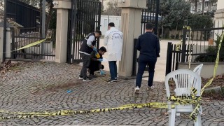 Kağıthanede ağabey, annesinin cenazesinde kardeşini silahla vurarak öldürdü