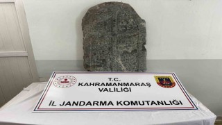 Kahramanmaraşta Bizans dönemine ait mezar taşı ele geçirildi: 3 gözaltı