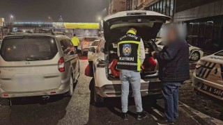 Kar üzerinde drift yapanlar polisten kaçamadı