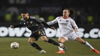 Karabağ, 90+4te Eintracht Frankfurtu devirdi