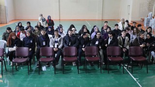 “Kardeşim Ol” Projesiyle Hataylı Öğrencilere Eğitim Desteği