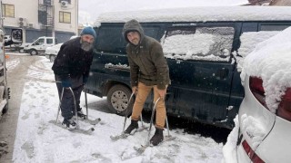 Kardeşlerin Tokat usulü kayak macerası