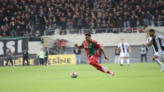 Karşıyakada Mehmet Güneşle yollar ayrıldı