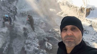 Karsta HES çalışanlarının eksi 30 derece soğukta buz kırma mesaisi