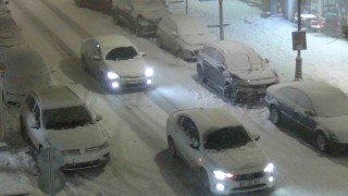 Karsta kar ve tipiden göz gözü görmüyor