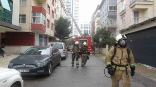 Kartalda çatı katında yangın paniğe neden oldu