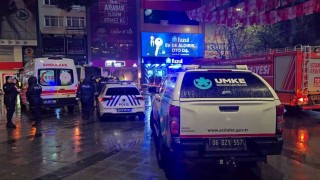 Kartalda İETT otobüsü binaya çarptı: 6 yaralı