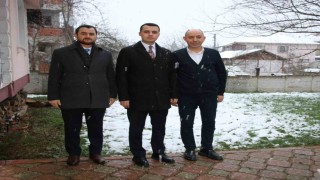 Kaymakam Alpay vatandaşları birebir dinliyor