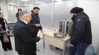 Kayseri Büyükşehirden öğrencilere 1,4 milyon bardak sıcak çorba desteği