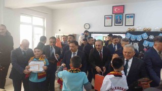 Kayseride 322 bin öğrenci karne aldı