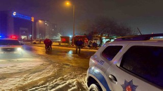 Kayseride oğlu, babasının büfesini kurşunladı