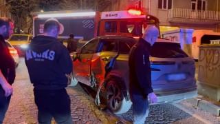 Kaza sonrası eşimle kavga ettim diyerek arabayı bırakıp olay yerinden firar etmiş