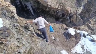 Keklikler için doğaya yem bıraktılar
