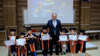 Kış Kampında miniklerin mezuniyet sevinci