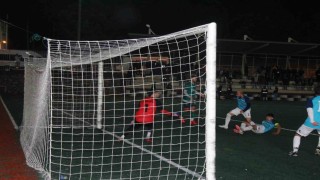 Kocaelide amatör lig maçlarında yaşananlar pes dedirtti!