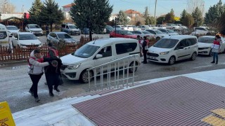 Konyada petrol soygununa karışan şüphelilerden 2si tutuklandı