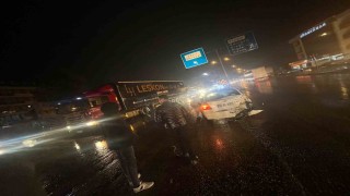 Konyada tır otomobile çarptı: 2 yaralı