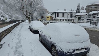 Kosovada kar yağışı Prizrende kartpostallık görüntüler oluşturdu