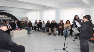 Köyceğizli öğrencilerden şiir ve müzik konseri