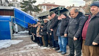 Krikonun kayması ile otobüsün altında kalan genç toprağa verildi