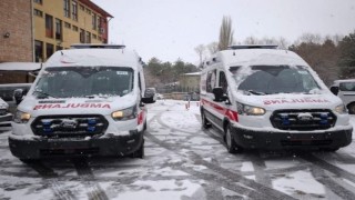 Kütahyanın acil sağlık filosu güçleniyor, 5 yeni ambulans hizmete alındı