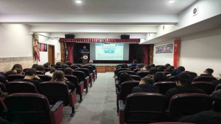 Lise öğrencilerine polisten eğitim