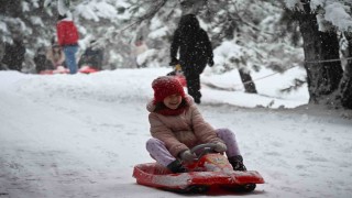 Manisada kar coşkusu: Yaylalar ziyaretçilerle doldu
