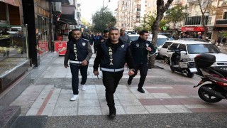 Manisada polis ve zabıtadan yaya güvenliği için sıkı denetim