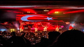 Melis Fis, 1 yılda Türkiyenin 81 ilinde sahne aldı