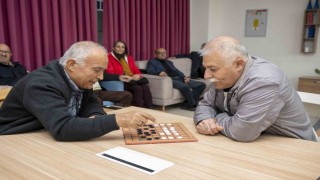 Mersindeki emekli evleri, emeklilerin ikinci adresi oldu